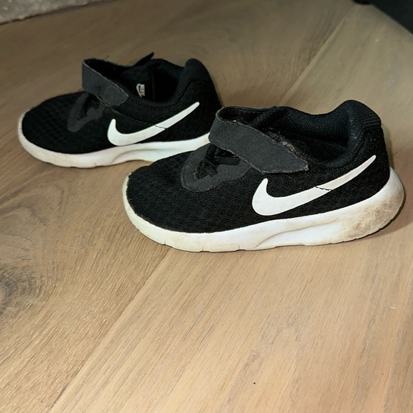 Nike Other - Black Nike Shoes